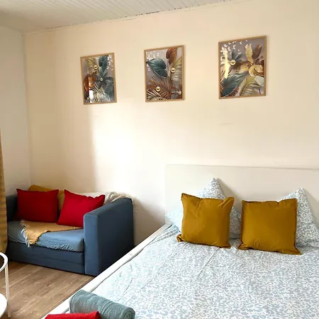 Apartment Sous Bois Tres En Plein Centre Et Verdure *
