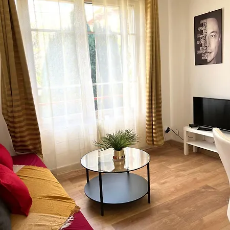 Apartment Sous Bois Tres En Plein Centre Et Verdure Rosny-sous-Bois