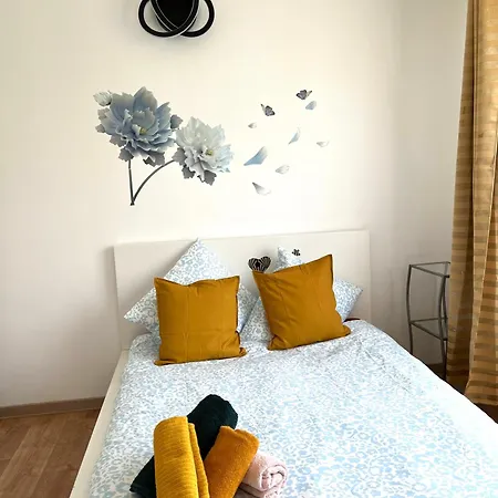 Sous Bois Tres En Plein Centre Et Verdure Apartment *