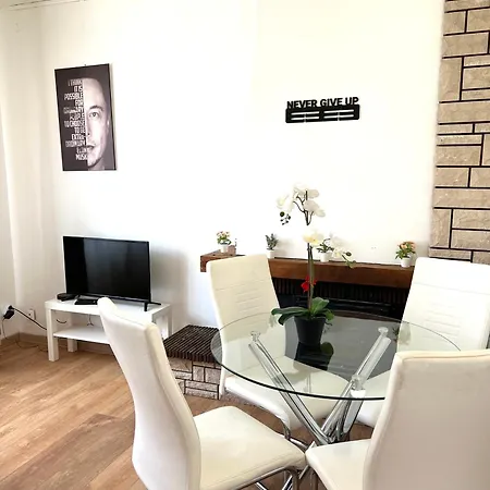 Apartment Sous Bois Tres En Plein Centre Et Verdure
