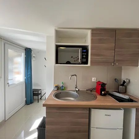 Sous Bois Tres En Plein Centre Et Verdure Apartment *