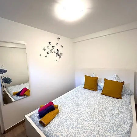 Apartment Sous Bois Tres En Plein Centre Et Verdure Rosny-sous-Bois